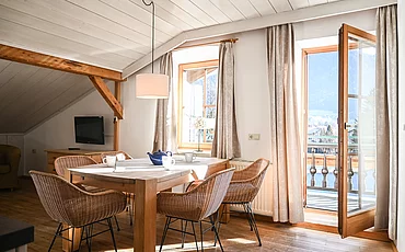 Der Wohnbereich im Landhaus Family des Pechtlguts in Lofer