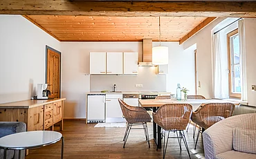 Der Wohnbereich im Landhaus Family des Pechtlguts in Lofer