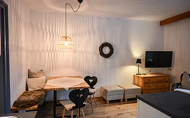 Der Wohnbereich im Landhaus Family des Pechtlguts in Lofer