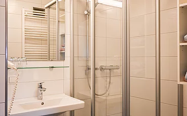 Das Badezimmer im Landhaus Family des Pechtlguts in Lofer