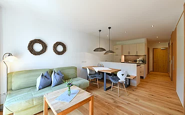 Der Wohnbereich im Family Haupthaus im Pechtlgut in Lofer