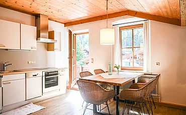 Der Essbereich des Landhaus Family des Pechtlguts in Lofer