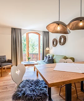 Der Wohnbereich im Family Haupthaus im Pechtlgut in Lofer